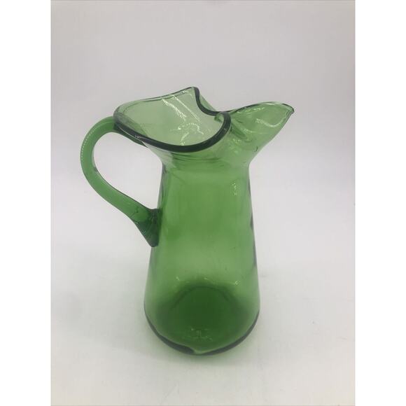 Glass Pitcher Mid Century Hand Blown Emerald Green Pinched Spout Ice Lip MCM VTG - Picture 1 of 11